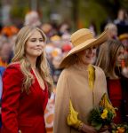 Dokkum 27 april 2026
Koningsdag is dit jaar in Dokkum . Namens de koninklijke familie zijn aanwezig : Koning Willem Alexander Koningin Maxima Prinses Amalia Prinses Alexia Prinses Ariane Prins Constantijn Prinses Laurentien Prins Maurits Prinses Marilene Prins Bernhard Prins Floris Prinses Aimee Prins Pieter Christiaan en Prinses Anita .