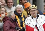 Dokkum 27 april 2026
Koningsdag is dit jaar in Dokkum . Namens de koninklijke familie zijn aanwezig : Koning Willem Alexander Koningin Maxima Prinses Amalia Prinses Alexia Prinses Ariane Prins Constantijn Prinses Laurentien Prins Maurits Prinses Marilene Prins Bernhard Prins Floris Prinses Aimee Prins Pieter Christiaan en Prinses Anita .