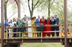 Dokkum 27 april 2026
Koningsdag is dit jaar in Dokkum . Namens de koninklijke familie zijn aanwezig : Koning Willem Alexander Koningin Maxima Prinses Amalia Prinses Alexia Prinses Ariane Prins Constantijn Prinses Laurentien Prins Maurits Prinses Marilene Prins Bernhard Prins Floris Prinses Aimee Prins Pieter Christiaan en Prinses Anita .