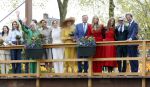 Dokkum 27 april 2026
Koningsdag is dit jaar in Dokkum . Namens de koninklijke familie zijn aanwezig : Koning Willem Alexander Koningin Maxima Prinses Amalia Prinses Alexia Prinses Ariane Prins Constantijn Prinses Laurentien Prins Maurits Prinses Marilene Prins Bernhard Prins Floris Prinses Aimee Prins Pieter Christiaan en Prinses Anita .