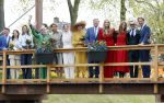 Dokkum 27 april 2026
Koningsdag is dit jaar in Dokkum . Namens de koninklijke familie zijn aanwezig : Koning Willem Alexander Koningin Maxima Prinses Amalia Prinses Alexia Prinses Ariane Prins Constantijn Prinses Laurentien Prins Maurits Prinses Marilene Prins Bernhard Prins Floris Prinses Aimee Prins Pieter Christiaan en Prinses Anita .