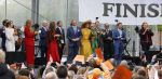 Dokkum 27 april 2026
Koningsdag is dit jaar in Dokkum . Namens de koninklijke familie zijn aanwezig : Koning Willem Alexander Koningin Maxima Prinses Amalia Prinses Alexia Prinses Ariane Prins Constantijn Prinses Laurentien Prins Maurits Prinses Marilene Prins Bernhard Prins Floris Prinses Aimee Prins Pieter Christiaan en Prinses Anita .