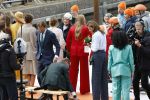 Dokkum 27 april 2026
Koningsdag is dit jaar in Dokkum . Namens de koninklijke familie zijn aanwezig : Koning Willem Alexander Koningin Maxima Prinses Amalia Prinses Alexia Prinses Ariane Prins Constantijn Prinses Laurentien Prins Maurits Prinses Marilene Prins Bernhard Prins Floris Prinses Aimee Prins Pieter Christiaan en Prinses Anita .