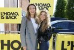 Amsterdam 22 april 2026
Presentatie nieuwe L Homo . Nicolas Keenan staat op de cover . Loiza Lamers met een vriendin