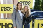 Amsterdam 22 april 2026
Presentatie nieuwe L Homo . Nicolas Keenan staat op de cover . Loiza Lamers met een vriendin
