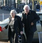 Zaandam 24 april 2026
Willeke v Ammelrooy heeft een koninklijke ondersceiding (linte) gekregen . Rene Mioch organiseert een fotomoment in het Zaantheater . Marco Bakker was er natuurlijk ook bij .