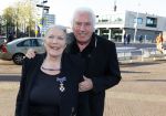 Zaandam 24 april 2026
Willeke v Ammelrooy heeft een koninklijke ondersceiding (linte) gekregen . Rene Mioch organiseert een fotomoment in het Zaantheater . Marco Bakker was er natuurlijk ook bij .