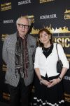 Zaandam 24 april 2026
Willeke v Ammelrooy heeft een koninklijke ondersceiding (linte) gekregen . Rene Mioch organiseert een fotomoment in het Zaantheater . Marco Bakker was er natuurlijk ook bij . Matthijs v Heijninge met vrouw