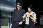 Muiden 8 april 2026
Mika Godts en zijn vrouw Haifa Salem Ali doen boodschappen bij de Albert Heijn in Muiden .