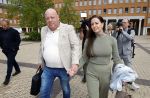Den Bosch 15 april 2026
Rechtszaak Peter Gillis in rechtbank den Bosch. Peter arriveert met zijn vriendin Wendy v Hout