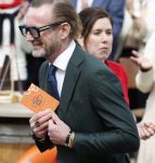 Dokkum 27 april 2026
Koningsdag is dit jaar in Dokkum . Namens de koninklijke familie zijn aanwezig : Koning Willem Alexander Koningin Maxima Prinses Amalia Prinses Alexia Prinses Ariane Prins Constantijn Prinses Laurentien Prins Maurits Prinses Marilene Prins Bernhard Prins Floris Prinses Aimee Prins Pieter Christiaan en Prinses Anita .