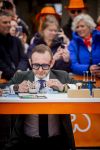 Dokkum 27 april 2026
Koningsdag is dit jaar in Dokkum . Namens de koninklijke familie zijn aanwezig : Koning Willem Alexander Koningin Maxima Prinses Amalia Prinses Alexia Prinses Ariane Prins Constantijn Prinses Laurentien Prins Maurits Prinses Marilene Prins Bernhard Prins Floris Prinses Aimee Prins Pieter Christiaan en Prinses Anita .