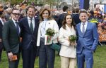 Dokkum 27 april 2026
Koningsdag is dit jaar in Dokkum . Namens de koninklijke familie zijn aanwezig : Koning Willem Alexander Koningin Maxima Prinses Amalia Prinses Alexia Prinses Ariane Prins Constantijn Prinses Laurentien Prins Maurits Prinses Marilene Prins Bernhard Prins Floris Prinses Aimee Prins Pieter Christiaan en Prinses Anita .