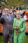 Dokkum 27 april 2026
Koningsdag is dit jaar in Dokkum . Namens de koninklijke familie zijn aanwezig : Koning Willem Alexander Koningin Maxima Prinses Amalia Prinses Alexia Prinses Ariane Prins Constantijn Prinses Laurentien Prins Maurits Prinses Marilene Prins Bernhard Prins Floris Prinses Aimee Prins Pieter Christiaan en Prinses Anita .