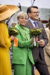 Dokkum 27 april 2026
Koningsdag is dit jaar in Dokkum . Namens de koninklijke familie zijn aanwezig : Koning Willem Alexander Koningin Maxima Prinses Amalia Prinses Alexia Prinses Ariane Prins Constantijn Prinses Laurentien Prins Maurits Prinses Marilene Prins Bernhard Prins Floris Prinses Aimee Prins Pieter Christiaan en Prinses Anita .