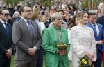 Dokkum 27 april 2026
Koningsdag is dit jaar in Dokkum . Namens de koninklijke familie zijn aanwezig : Koning Willem Alexander Koningin Maxima Prinses Amalia Prinses Alexia Prinses Ariane Prins Constantijn Prinses Laurentien Prins Maurits Prinses Marilene Prins Bernhard Prins Floris Prinses Aimee Prins Pieter Christiaan en Prinses Anita .