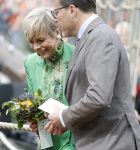 Dokkum 27 april 2026
Koningsdag is dit jaar in Dokkum . Namens de koninklijke familie zijn aanwezig : Koning Willem Alexander Koningin Maxima Prinses Amalia Prinses Alexia Prinses Ariane Prins Constantijn Prinses Laurentien Prins Maurits Prinses Marilene Prins Bernhard Prins Floris Prinses Aimee Prins Pieter Christiaan en Prinses Anita .