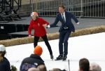 Dokkum 27 april 2026
Koningsdag is dit jaar in Dokkum . Namens de koninklijke familie zijn aanwezig : Koning Willem Alexander Koningin Maxima Prinses Amalia Prinses Alexia Prinses Ariane Prins Constantijn Prinses Laurentien Prins Maurits Prinses Marilene Prins Bernhard Prins Floris Prinses Aimee Prins Pieter Christiaan en Prinses Anita .