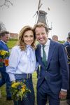 Dokkum 27 april 2026
Koningsdag is dit jaar in Dokkum . Namens de koninklijke familie zijn aanwezig : Koning Willem Alexander Koningin Maxima Prinses Amalia Prinses Alexia Prinses Ariane Prins Constantijn Prinses Laurentien Prins Maurits Prinses Marilene Prins Bernhard Prins Floris Prinses Aimee Prins Pieter Christiaan en Prinses Anita .