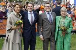 Dokkum 27 april 2026
Koningsdag is dit jaar in Dokkum . Namens de koninklijke familie zijn aanwezig : Koning Willem Alexander Koningin Maxima Prinses Amalia Prinses Alexia Prinses Ariane Prins Constantijn Prinses Laurentien Prins Maurits Prinses Marilene Prins Bernhard Prins Floris Prinses Aimee Prins Pieter Christiaan en Prinses Anita .