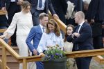 Dokkum 27 april 2026
Koningsdag is dit jaar in Dokkum . Namens de koninklijke familie zijn aanwezig : Koning Willem Alexander Koningin Maxima Prinses Amalia Prinses Alexia Prinses Ariane Prins Constantijn Prinses Laurentien Prins Maurits Prinses Marilene Prins Bernhard Prins Floris Prinses Aimee Prins Pieter Christiaan en Prinses Anita .