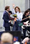 Dokkum 27 april 2026
Koningsdag is dit jaar in Dokkum . Namens de koninklijke familie zijn aanwezig : Koning Willem Alexander Koningin Maxima Prinses Amalia Prinses Alexia Prinses Ariane Prins Constantijn Prinses Laurentien Prins Maurits Prinses Marilene Prins Bernhard Prins Floris Prinses Aimee Prins Pieter Christiaan en Prinses Anita .