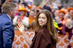 Dokkum 27 april 2026
Koningsdag is dit jaar in Dokkum . Namens de koninklijke familie zijn aanwezig : Koning Willem Alexander Koningin Maxima Prinses Amalia Prinses Alexia Prinses Ariane Prins Constantijn Prinses Laurentien Prins Maurits Prinses Marilene Prins Bernhard Prins Floris Prinses Aimee Prins Pieter Christiaan en Prinses Anita .