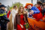 Dokkum 27 april 2026
Koningsdag is dit jaar in Dokkum . Namens de koninklijke familie zijn aanwezig : Koning Willem Alexander Koningin Maxima Prinses Amalia Prinses Alexia Prinses Ariane Prins Constantijn Prinses Laurentien Prins Maurits Prinses Marilene Prins Bernhard Prins Floris Prinses Aimee Prins Pieter Christiaan en Prinses Anita .
