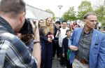 Amsterdam 17 april 2027
Prinses Amalia bezoekt op uitnodiging van Burgemeester Femke Halsema diverse plekken in Amsterdam waaronder os de Zeedijk / wallen .