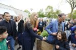 Amsterdam 17 april 2027
Prinses Amalia bezoekt op uitnodiging van Burgemeester Femke Halsema diverse plekken in Amsterdam waaronder os de Zeedijk / wallen .