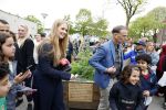 Amsterdam 17 april 2027
Prinses Amalia bezoekt op uitnodiging van Burgemeester Femke Halsema diverse plekken in Amsterdam waaronder os de Zeedijk / wallen .