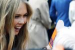 Dokkum 27 april 2026
Koningsdag is dit jaar in Dokkum . Namens de koninklijke familie zijn aanwezig : Koning Willem Alexander Koningin Maxima Prinses Amalia Prinses Alexia Prinses Ariane Prins Constantijn Prinses Laurentien Prins Maurits Prinses Marilene Prins Bernhard Prins Floris Prinses Aimee Prins Pieter Christiaan en Prinses Anita .