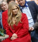 Dokkum 27 april 2026
Koningsdag is dit jaar in Dokkum . Namens de koninklijke familie zijn aanwezig : Koning Willem Alexander Koningin Maxima Prinses Amalia Prinses Alexia Prinses Ariane Prins Constantijn Prinses Laurentien Prins Maurits Prinses Marilene Prins Bernhard Prins Floris Prinses Aimee Prins Pieter Christiaan en Prinses Anita .