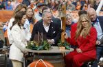 Dokkum 27 april 2026
Koningsdag is dit jaar in Dokkum . Namens de koninklijke familie zijn aanwezig : Koning Willem Alexander Koningin Maxima Prinses Amalia Prinses Alexia Prinses Ariane Prins Constantijn Prinses Laurentien Prins Maurits Prinses Marilene Prins Bernhard Prins Floris Prinses Aimee Prins Pieter Christiaan en Prinses Anita .
