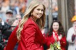 Dokkum 27 april 2026
Koningsdag is dit jaar in Dokkum . Namens de koninklijke familie zijn aanwezig : Koning Willem Alexander Koningin Maxima Prinses Amalia Prinses Alexia Prinses Ariane Prins Constantijn Prinses Laurentien Prins Maurits Prinses Marilene Prins Bernhard Prins Floris Prinses Aimee Prins Pieter Christiaan en Prinses Anita .