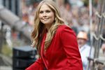 Dokkum 27 april 2026
Koningsdag is dit jaar in Dokkum . Namens de koninklijke familie zijn aanwezig : Koning Willem Alexander Koningin Maxima Prinses Amalia Prinses Alexia Prinses Ariane Prins Constantijn Prinses Laurentien Prins Maurits Prinses Marilene Prins Bernhard Prins Floris Prinses Aimee Prins Pieter Christiaan en Prinses Anita .