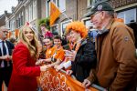 Dokkum 27 april 2026
Koningsdag is dit jaar in Dokkum . Namens de koninklijke familie zijn aanwezig : Koning Willem Alexander Koningin Maxima Prinses Amalia Prinses Alexia Prinses Ariane Prins Constantijn Prinses Laurentien Prins Maurits Prinses Marilene Prins Bernhard Prins Floris Prinses Aimee Prins Pieter Christiaan en Prinses Anita .