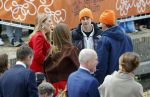 Dokkum 27 april 2026
Koningsdag is dit jaar in Dokkum . Namens de koninklijke familie zijn aanwezig : Koning Willem Alexander Koningin Maxima Prinses Amalia Prinses Alexia Prinses Ariane Prins Constantijn Prinses Laurentien Prins Maurits Prinses Marilene Prins Bernhard Prins Floris Prinses Aimee Prins Pieter Christiaan en Prinses Anita . Jens v t Wout en Melle v t Wout