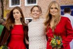 Dokkum 27 april 2026
Koningsdag is dit jaar in Dokkum . Namens de koninklijke familie zijn aanwezig : Koning Willem Alexander Koningin Maxima Prinses Amalia Prinses Alexia Prinses Ariane Prins Constantijn Prinses Laurentien Prins Maurits Prinses Marilene Prins Bernhard Prins Floris Prinses Aimee Prins Pieter Christiaan en Prinses Anita .