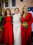 Dokkum 27 april 2026
Koningsdag is dit jaar in Dokkum . Namens de koninklijke familie zijn aanwezig : Koning Willem Alexander Koningin Maxima Prinses Amalia Prinses Alexia Prinses Ariane Prins Constantijn Prinses Laurentien Prins Maurits Prinses Marilene Prins Bernhard Prins Floris Prinses Aimee Prins Pieter Christiaan en Prinses Anita .