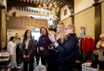 AMSTERDAM 16 en 17 april 2026
Prinses Amalia brengt op uitnodiging van burgemeester Halsema een bezoek aan Amsterdam.Bezoek aan het nachtleven Bar San Francisco en  Club Nachbar  De Prinses maakt tijdens het tweedaagse bezoek nader kennis met diverse sectoren en wordt bijgepraat over actuele onderwerpen als wetenschap, sport, cultuur, wonen en sociale verbondenheid. Ook loopt ze een avond met de politie van Amsterdam mee.