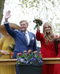 Dokkum 27 april 2026
Koningsdag is dit jaar in Dokkum . Namens de koninklijke familie zijn aanwezig : Koning Willem Alexander Koningin Maxima Prinses Amalia Prinses Alexia Prinses Ariane Prins Constantijn Prinses Laurentien Prins Maurits Prinses Marilene Prins Bernhard Prins Floris Prinses Aimee Prins Pieter Christiaan en Prinses Anita .