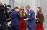 Dokkum 27 april 2026
Koningsdag is dit jaar in Dokkum . Namens de koninklijke familie zijn aanwezig : Koning Willem Alexander Koningin Maxima Prinses Amalia Prinses Alexia Prinses Ariane Prins Constantijn Prinses Laurentien Prins Maurits Prinses Marilene Prins Bernhard Prins Floris Prinses Aimee Prins Pieter Christiaan en Prinses Anita .