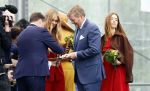 Dokkum 27 april 2026
Koningsdag is dit jaar in Dokkum . Namens de koninklijke familie zijn aanwezig : Koning Willem Alexander Koningin Maxima Prinses Amalia Prinses Alexia Prinses Ariane Prins Constantijn Prinses Laurentien Prins Maurits Prinses Marilene Prins Bernhard Prins Floris Prinses Aimee Prins Pieter Christiaan en Prinses Anita .