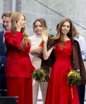 Dokkum 27 april 2026
Koningsdag is dit jaar in Dokkum . Namens de koninklijke familie zijn aanwezig : Koning Willem Alexander Koningin Maxima Prinses Amalia Prinses Alexia Prinses Ariane Prins Constantijn Prinses Laurentien Prins Maurits Prinses Marilene Prins Bernhard Prins Floris Prinses Aimee Prins Pieter Christiaan en Prinses Anita .