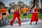 Dokkum 27 april 2026
Koningsdag is dit jaar in Dokkum . Namens de koninklijke familie zijn aanwezig : Koning Willem Alexander Koningin Maxima Prinses Amalia Prinses Alexia Prinses Ariane Prins Constantijn Prinses Laurentien Prins Maurits Prinses Marilene Prins Bernhard Prins Floris Prinses Aimee Prins Pieter Christiaan en Prinses Anita .