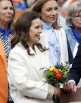 Dokkum 27 april 2026
Koningsdag is dit jaar in Dokkum . Namens de koninklijke familie zijn aanwezig : Koning Willem Alexander Koningin Maxima Prinses Amalia Prinses Alexia Prinses Ariane Prins Constantijn Prinses Laurentien Prins Maurits Prinses Marilene Prins Bernhard Prins Floris Prinses Aimee Prins Pieter Christiaan en Prinses Anita .