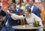 Dokkum 27 april 2026
Koningsdag is dit jaar in Dokkum . Namens de koninklijke familie zijn aanwezig : Koning Willem Alexander Koningin Maxima Prinses Amalia Prinses Alexia Prinses Ariane Prins Constantijn Prinses Laurentien Prins Maurits Prinses Marilene Prins Bernhard Prins Floris Prinses Aimee Prins Pieter Christiaan en Prinses Anita .
