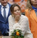 Dokkum 27 april 2026
Koningsdag is dit jaar in Dokkum . Namens de koninklijke familie zijn aanwezig : Koning Willem Alexander Koningin Maxima Prinses Amalia Prinses Alexia Prinses Ariane Prins Constantijn Prinses Laurentien Prins Maurits Prinses Marilene Prins Bernhard Prins Floris Prinses Aimee Prins Pieter Christiaan en Prinses Anita .