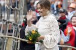 Dokkum 27 april 2026
Koningsdag is dit jaar in Dokkum . Namens de koninklijke familie zijn aanwezig : Koning Willem Alexander Koningin Maxima Prinses Amalia Prinses Alexia Prinses Ariane Prins Constantijn Prinses Laurentien Prins Maurits Prinses Marilene Prins Bernhard Prins Floris Prinses Aimee Prins Pieter Christiaan en Prinses Anita .